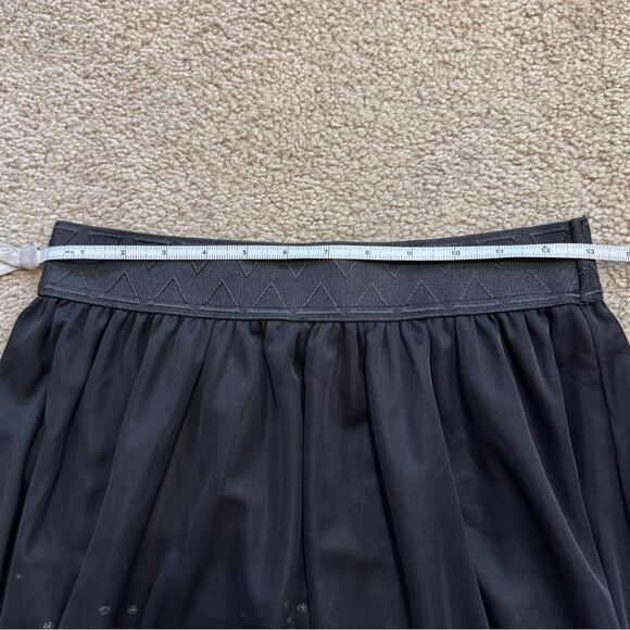 Lularoe Lola floral overlay midi skirt, black and white floral print, size XS - Picture 5 of 7